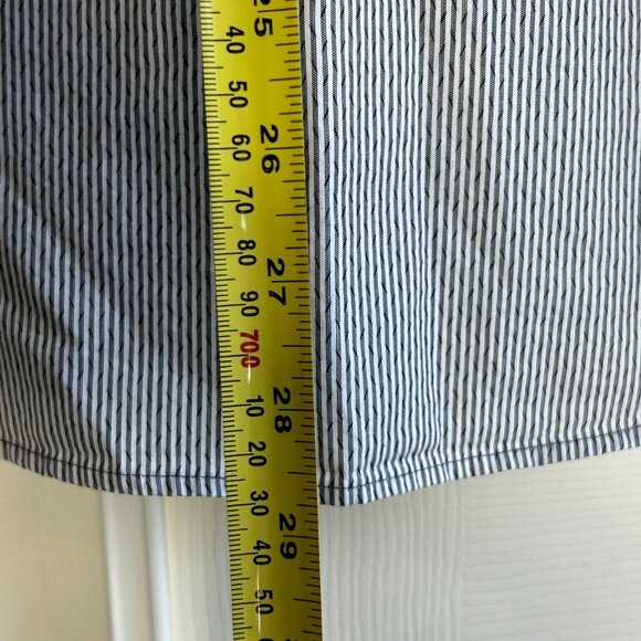 Calvin Klein 100% Cotton button down strips shirt men's size M in gray & white - Picture 6 of 13